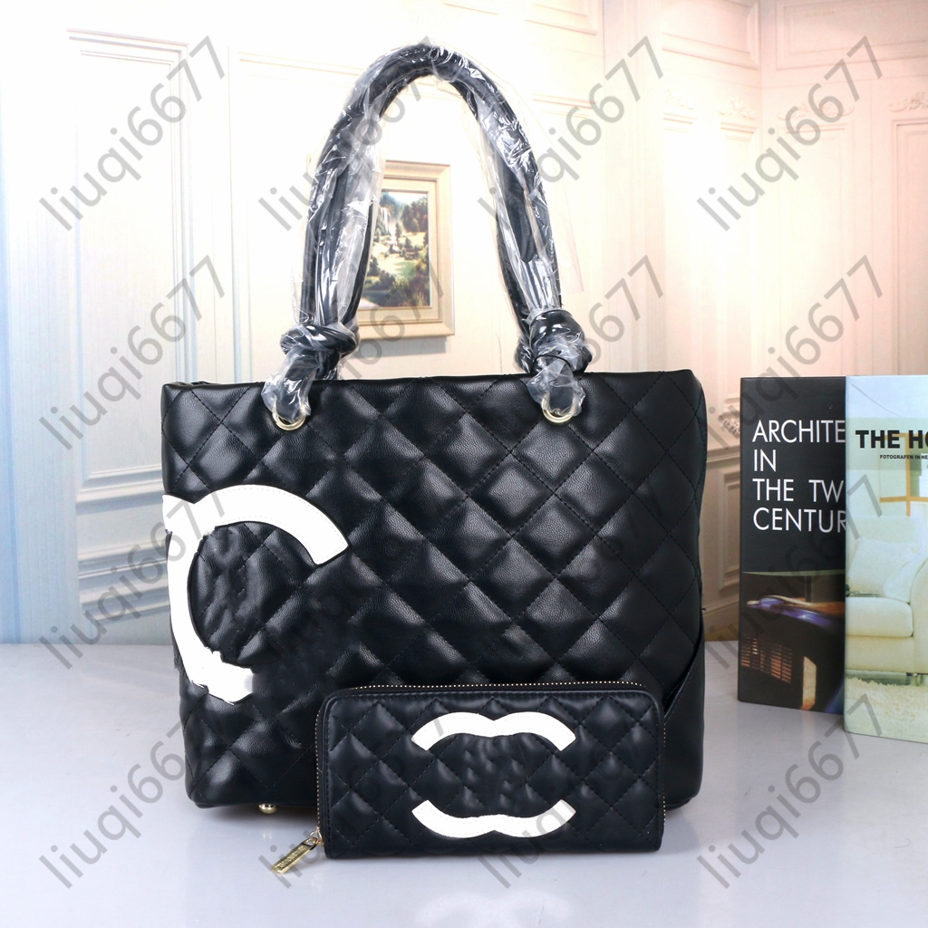 Classic Fashion Designer bags Leather Women 2pcs set Messenger Shopping Bag Plain Cross body Shoulder Bags Handbags Crossbody Totes purse Casual With Wallets, White
Classic Fashion Designer bags Leather Women 2pcs set Messenger Shopping Bag Plain Cross body Shoulder Bags Handbags Crossbody Totes purse Casual With Wallets, White