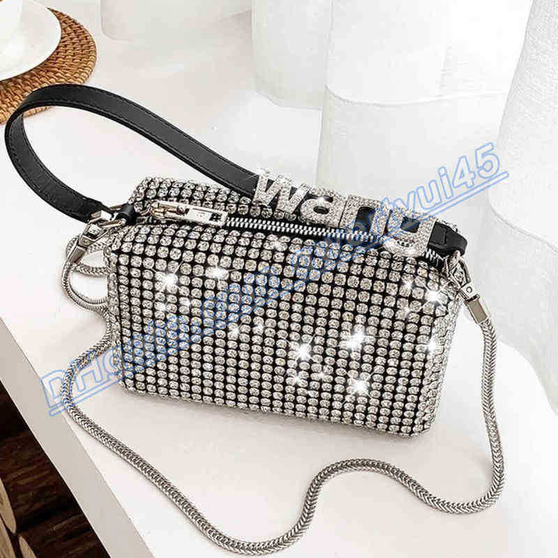qwertyui45 Clutch Bags Women Diamond Hobo-bag For 2022 Female Clutch Design Brand Luxury Shoulder Bags Handbag Leather PU Shiny Hobo-bag Messenger Bag 020223H, No wang
qwertyui45 Clutch Bags Women Diamond Hobo-bag For 2022 Female Clutch Design Brand Luxury Shoulder Bags Handbag Leather PU Shiny Hobo-bag Messenger Bag 020223H, No wang