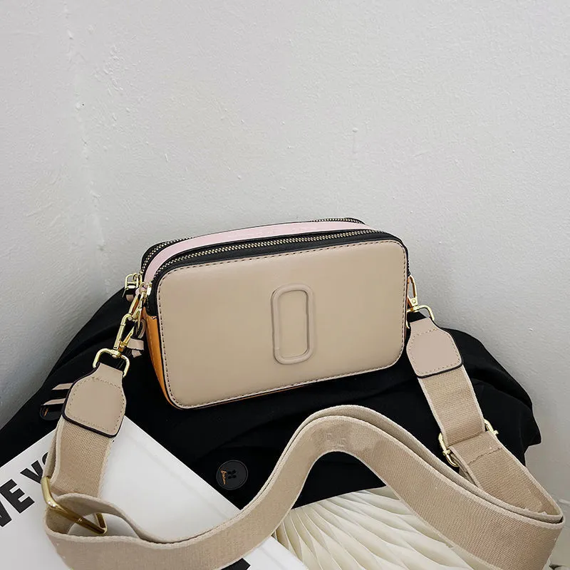 Fashion womens mens snapshot High texture ladies bag Handbag Famous Camera designer Small Crossbody purse mini small Women Shoulder Bags, White
Fashion womens mens snapshot High texture ladies bag Handbag Famous Camera designer Small Crossbody purse mini small Women Shoulder Bags, White