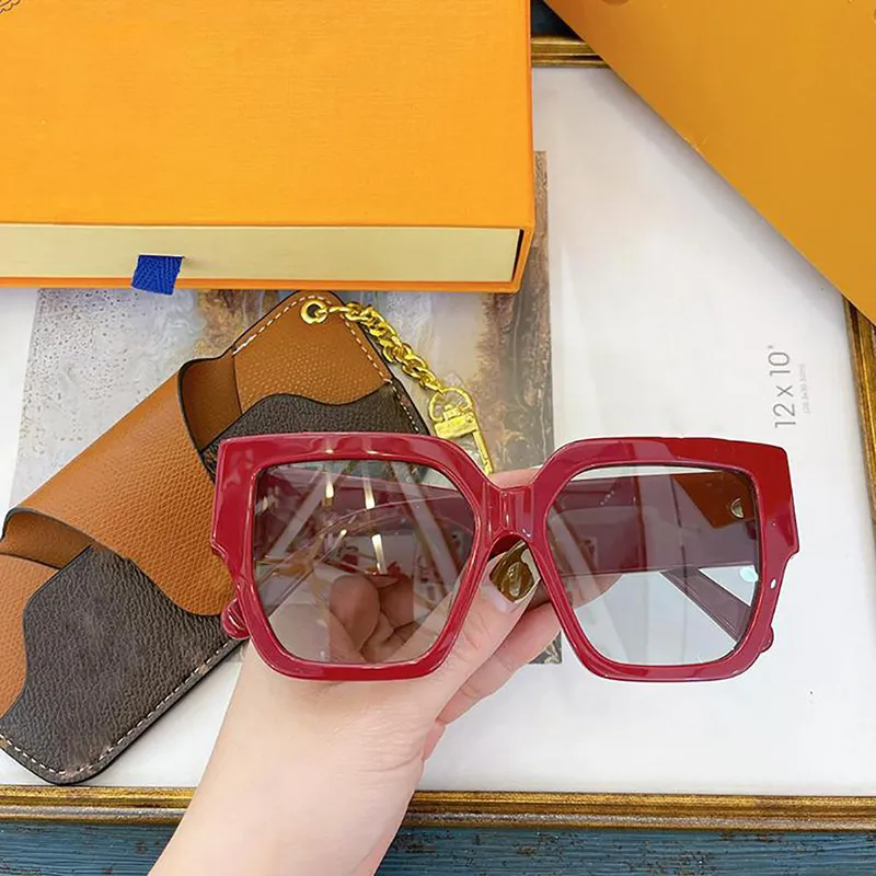 Krewe Sunglasses Womens Fashion Large Frame Square mens sunglass Oversized Glasses millionaire sunglasses Vintage woman eyeglass With original box HY0815
Krewe Sunglasses Womens Fashion Large Frame Square mens sunglass Oversized Glasses millionaire sunglasses Vintage woman eyeglass With original box HY0815