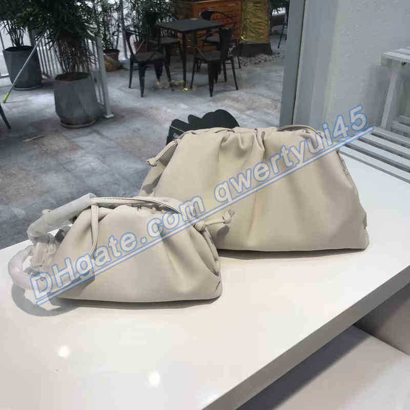 qwertyui45 Totes Genuine Leather Cloud Bag Retro Underarm Bags Luxury Gold Glitter Laser Tote Bag Pleated Dumpling Handbag Clutch Y220413 020223H, Blue
qwertyui45 Totes Genuine Leather Cloud Bag Retro Underarm Bags Luxury Gold Glitter Laser Tote Bag Pleated Dumpling Handbag Clutch Y220413 020223H, Blue