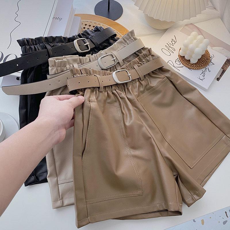 Women' Shorts Korean Fashion Double Pockets Women High Elastic Waist PU Leather Short Femme Autumn Winter With Belt, Black
Women' Shorts Korean Fashion Double Pockets Women High Elastic Waist PU Leather Short Femme Autumn Winter With Belt, Black