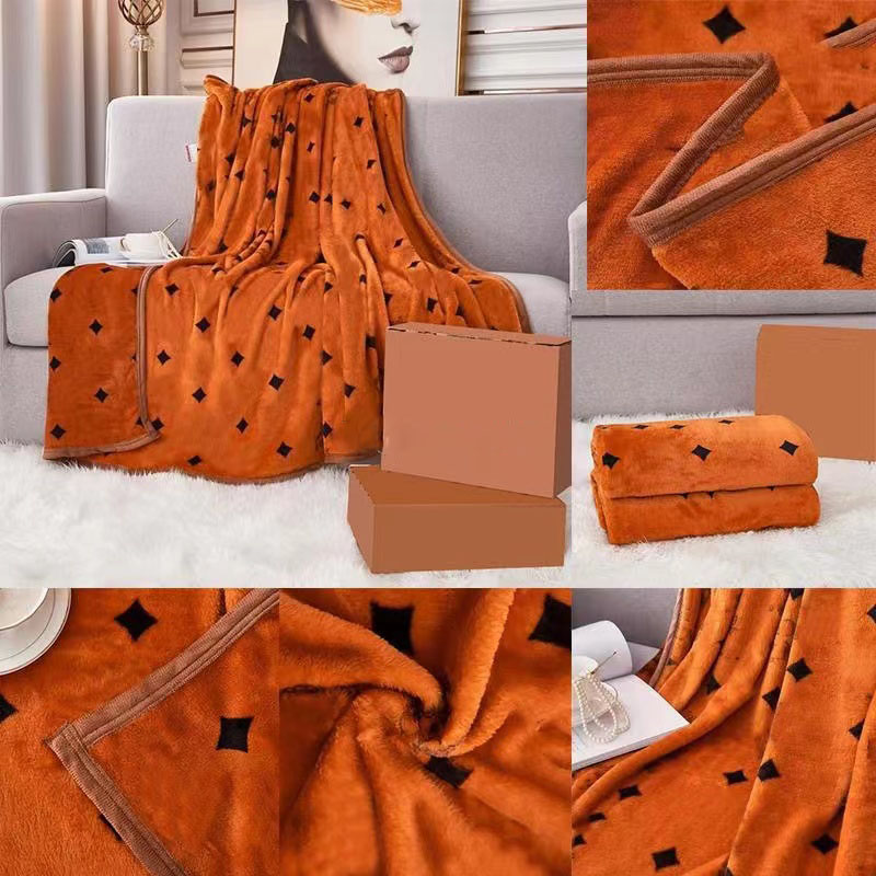 Letter Designer Blankets Home Sofa Bed Sheet Cover Flannel Warm Throw Blanket Four Seasons 150 200CM
Letter Designer Blankets Home Sofa Bed Sheet Cover Flannel Warm Throw Blanket Four Seasons 150 200CM