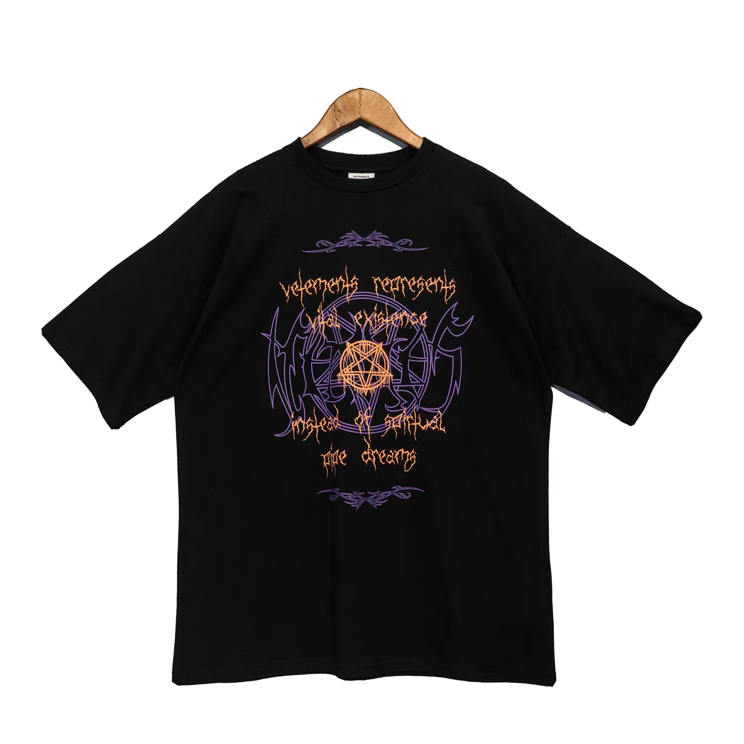 Men's T-Shirts 2023 Designer Mens T Shirts Luxury Brand Clothing Cotton T shirt Summer Short Sleeve M-XXL T230225
Men's T-Shirts 2023 Designer Mens T Shirts Luxury Brand Clothing Cotton T shirt Summer Short Sleeve M-XXL T230225