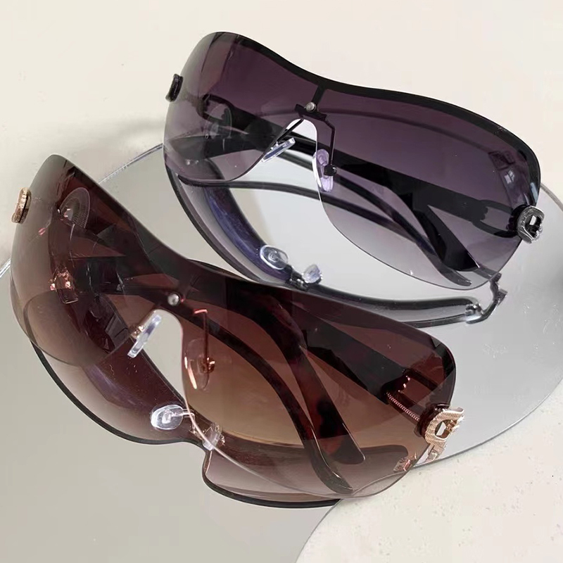Sunglasses Womens Luxury Vintage Gradient Y2K Style Sun Glasses Men Rimless Pilot Goggles Uv400 Unisex for Spicy Girls 230202
Sunglasses Womens Luxury Vintage Gradient Y2K Style Sun Glasses Men Rimless Pilot Goggles Uv400 Unisex for Spicy Girls 230202