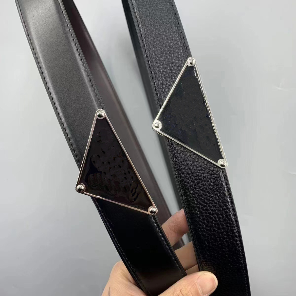Belts Classic men's belt female designer triangle metal buckle leather width 3.6Cm casual fashion, Black
Belts Classic men's belt female designer triangle metal buckle leather width 3.6Cm casual fashion, Black
