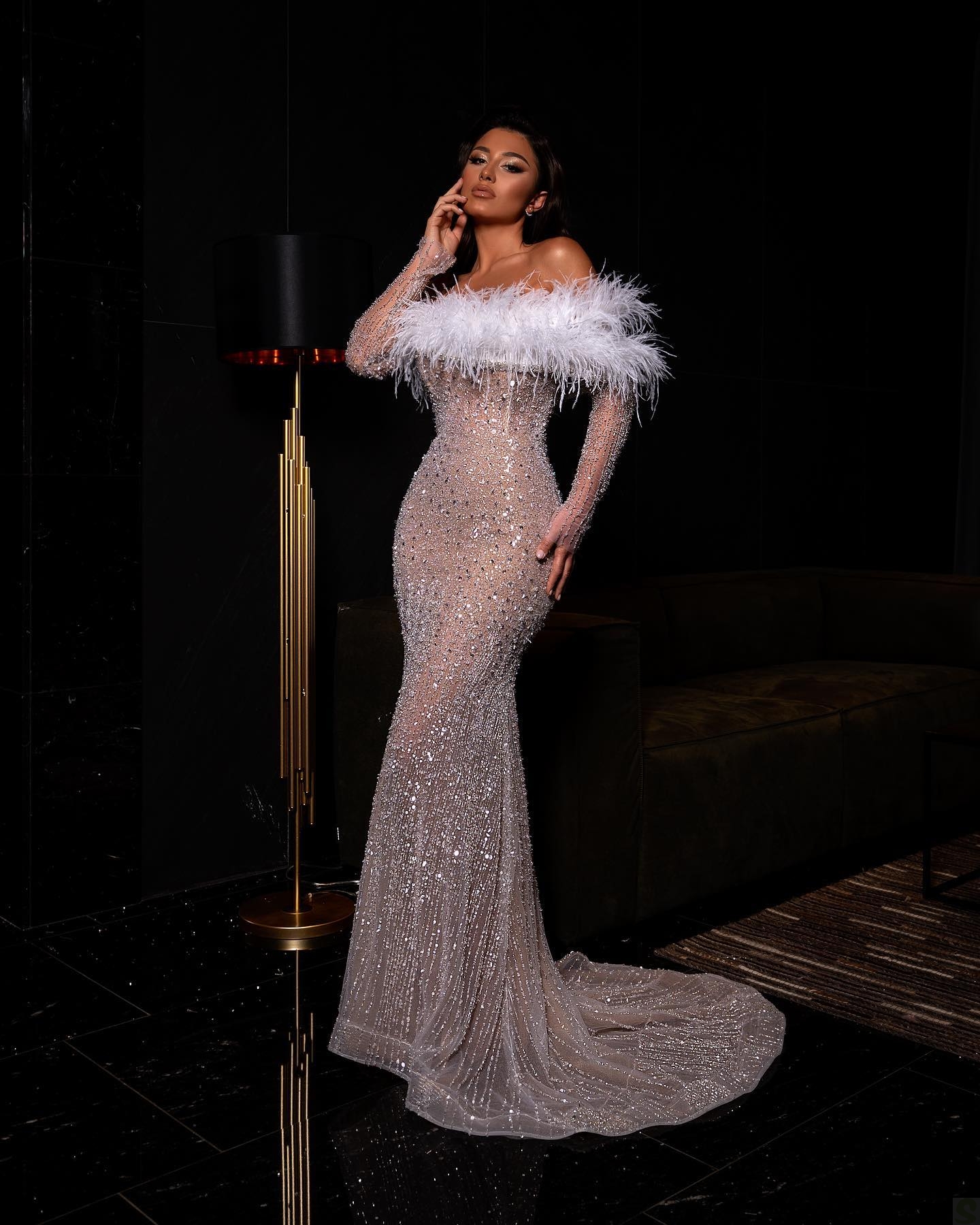 Illusion Feather Prom Dresses Off The Shoulder Long Sleeve Sequins Bling Bling Tailor Made Evening Gowns Robe De Mariee