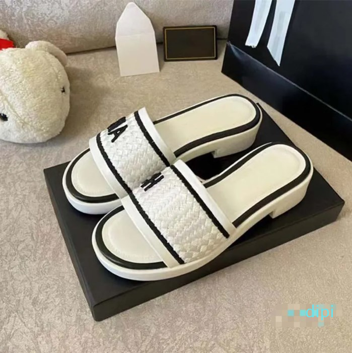 2023-Slippers Shoes slides For Women Fashion Classic black sandals Heatshoes Platform, Red
2023-Slippers Shoes slides For Women Fashion Classic black sandals Heatshoes Platform, Red