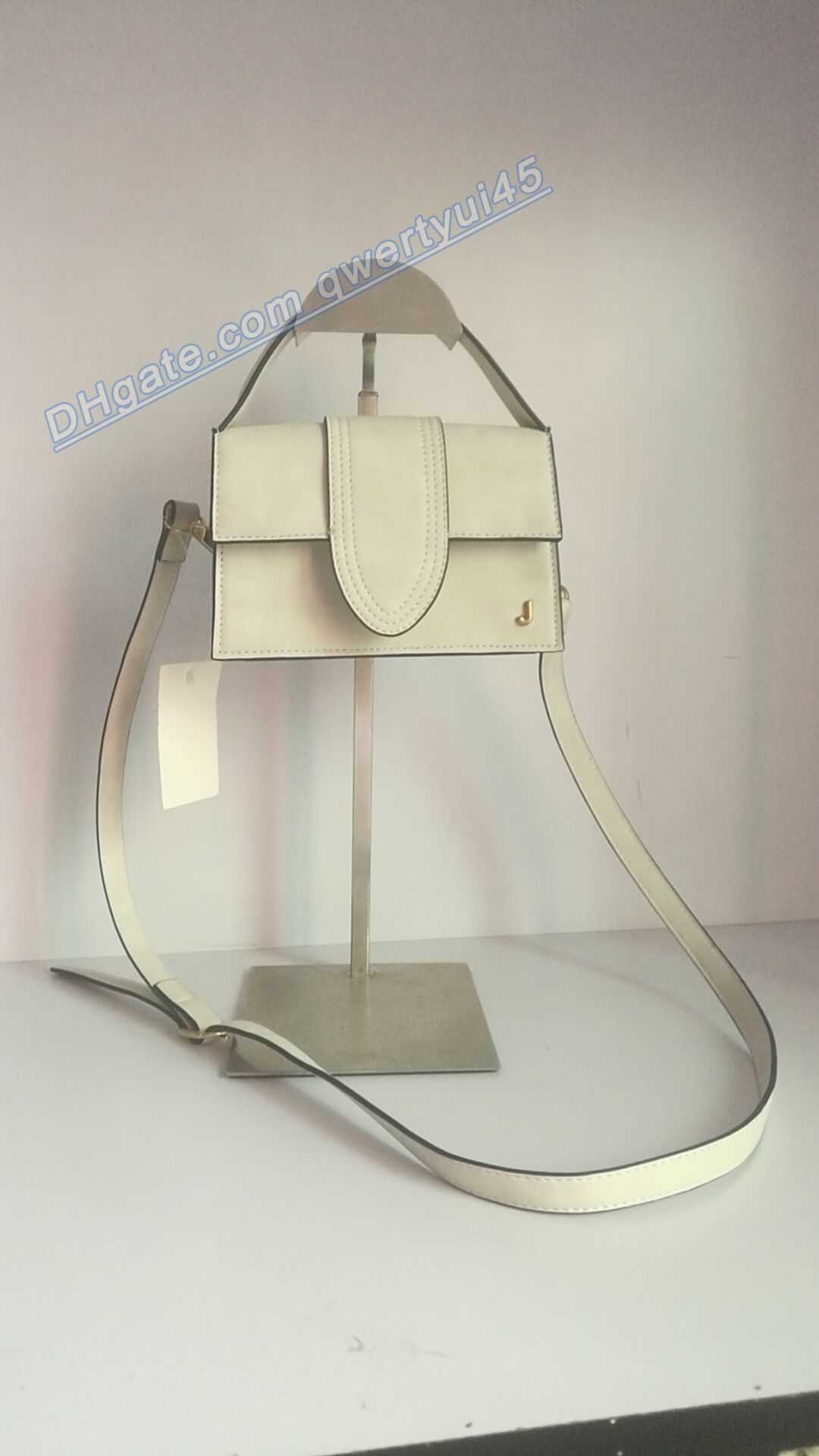 qwertyui45 Shoulder Bags Frosted Texture Handbag Female Trendy Retro Crossbody Mini J Letter Women Nubuck Leather Shoulder Bag Fashion Brand Purses 020223H, Pink
qwertyui45 Shoulder Bags Frosted Texture Handbag Female Trendy Retro Crossbody Mini J Letter Women Nubuck Leather Shoulder Bag Fashion Brand Purses 020223H, Pink