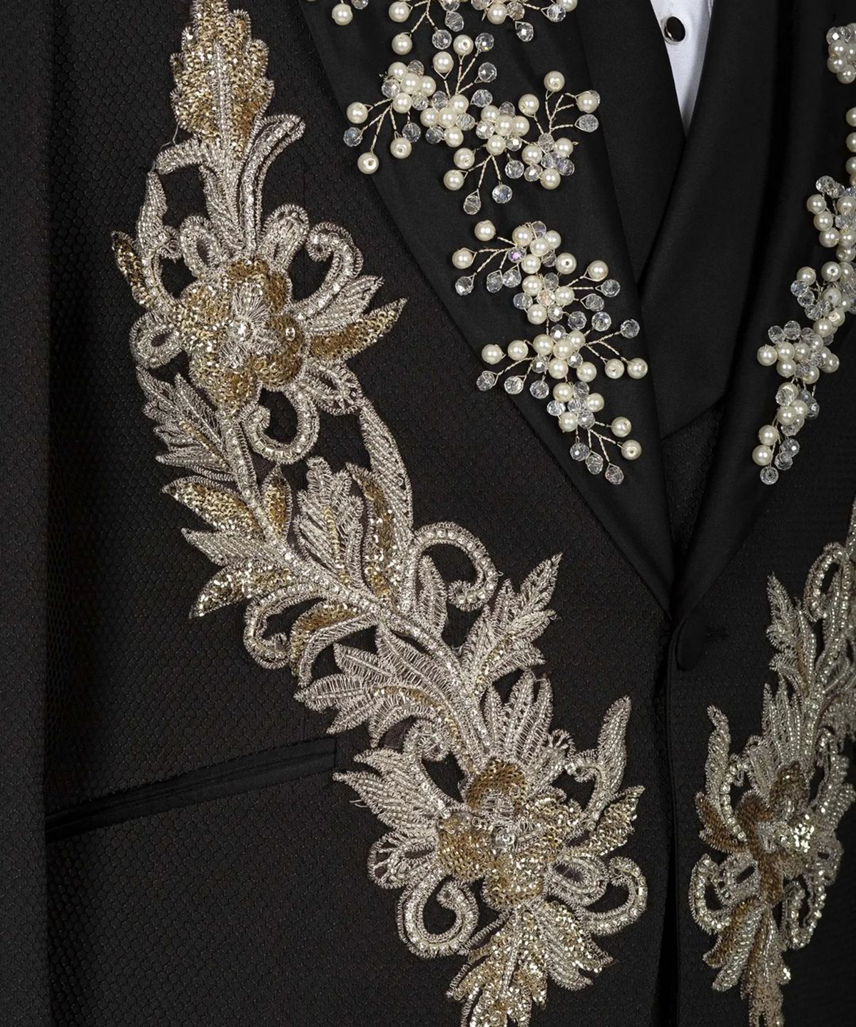 Luxury Men Wedding Tuxedos Tailor Made 3 Pieces Appliques Crystal Beading Pants Suits Formal Business Prom Party Tailored