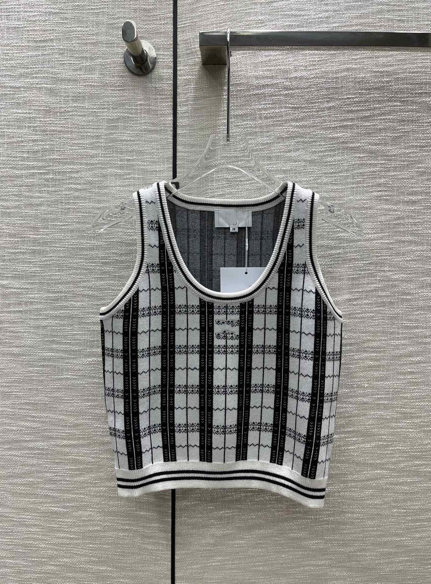 Women' Knits & Tees 2023 New Spring Summer Milan Runway Sweaters O Neck Sleeveless High End Jacquard Pullover Women' Designer Tops 0202-04, Multi
Women' Knits & Tees 2023 New Spring Summer Milan Runway Sweaters O Neck Sleeveless High End Jacquard Pullover Women' Designer Tops 0202-04, Multi