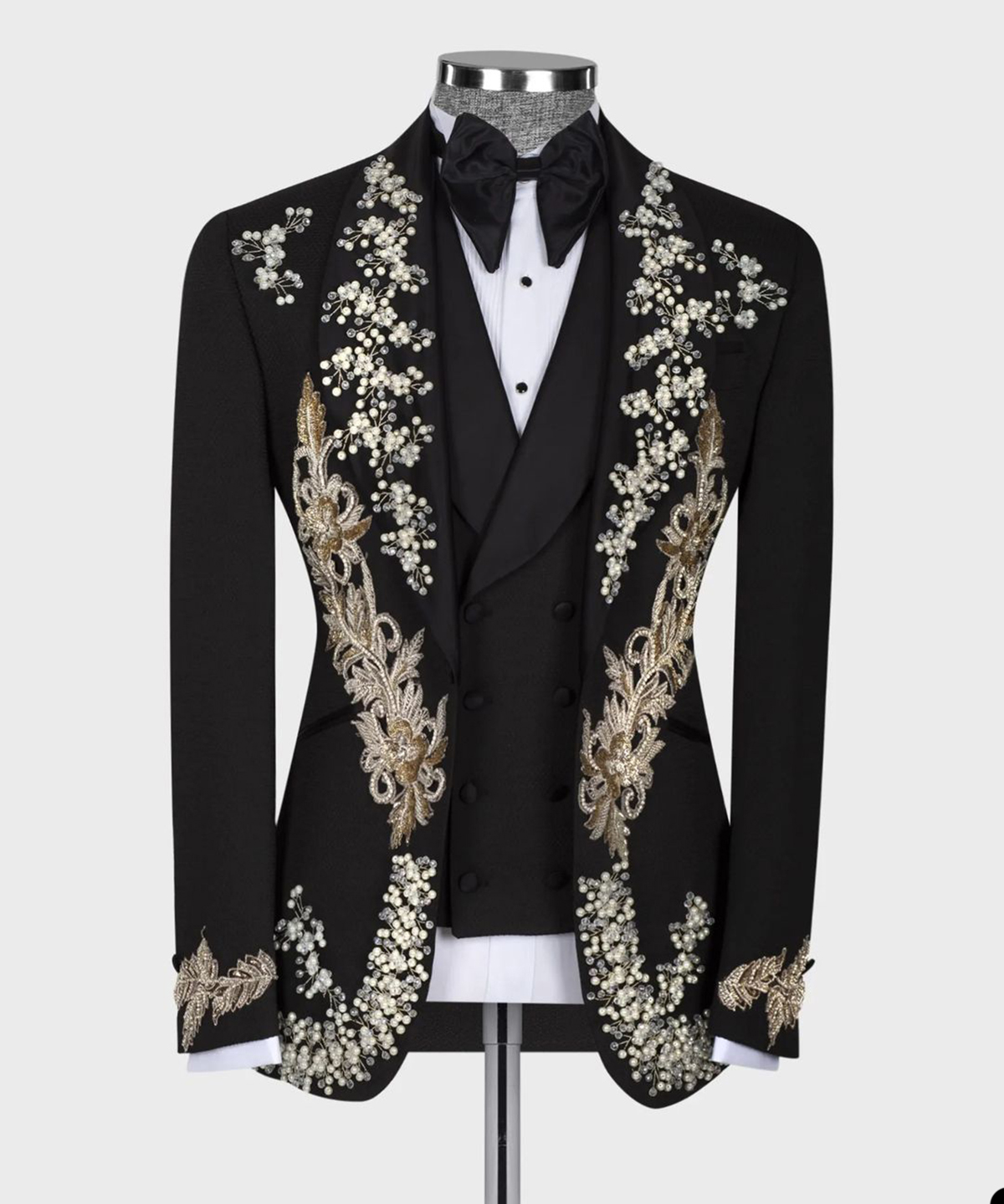 Luxury Men Wedding Tuxedos Tailor Made 3 Pieces Appliques Crystal Beading Pants Suits Formal Business Prom Party Tailored