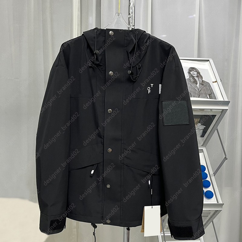 2023 Mens Designer Jacket Outdoor Windproof Jacket Hooded Waterproof Spring Fall Women Zipper Sweatshirt Size S-XXL, White gray
2023 Mens Designer Jacket Outdoor Windproof Jacket Hooded Waterproof Spring Fall Women Zipper Sweatshirt Size S-XXL, White gray