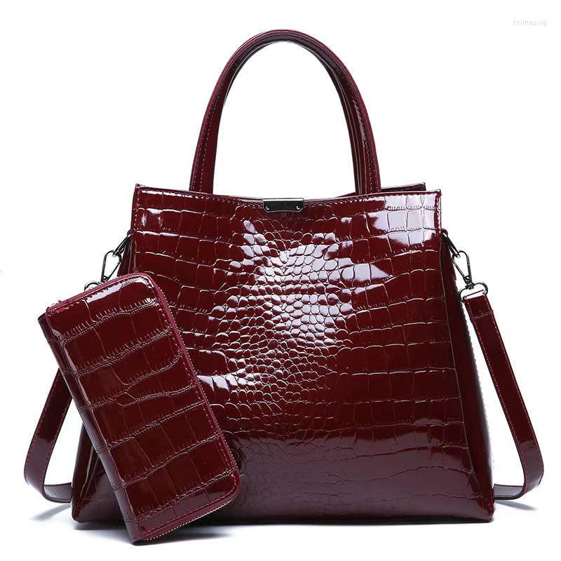 Evening Bags Crocodile Pattern Large Handbags For Female 2023 Luxury Women Designer Shoulder Crossbody Ladies Messenger Casual Tote Sac, Black
Evening Bags Crocodile Pattern Large Handbags For Female 2023 Luxury Women Designer Shoulder Crossbody Ladies Messenger Casual Tote Sac, Black