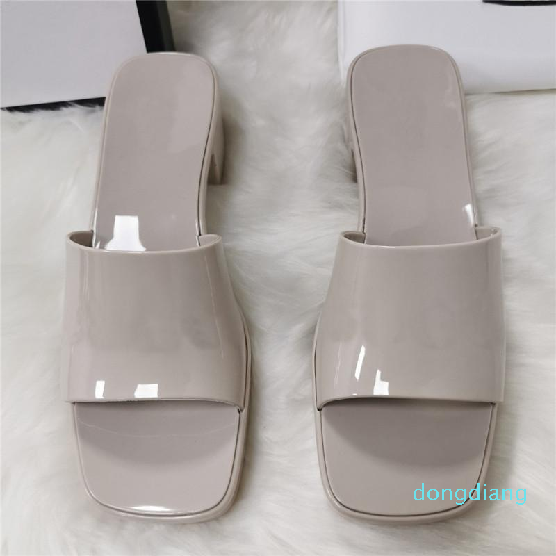 Designer Women Slippers Chunky Rubber Jelly Sandals High Heels Sandal Summer 2023 Alphabet Pink Green 
Designer Women Slippers Chunky Rubber Jelly Sandals High Heels Sandal Summer 2023 Alphabet Pink Green