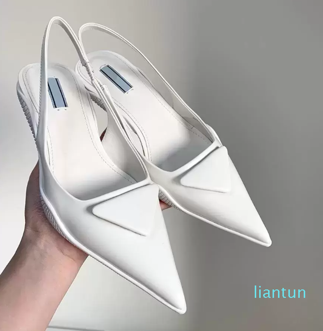 Sandals High Heels Summer Casual women flip flops lady shoes Flat Ladies loafer Genuine Patent Leather slippers Designer luxury SIZE 35-40, Black 
Sandals High Heels Summer Casual women flip flops lady shoes Flat Ladies loafer Genuine Patent Leather slippers Designer luxury SIZE 35-40, Black