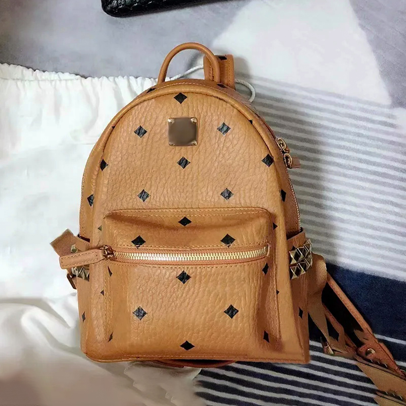 Top quality mini backpack large shoulder bag totes Genuine Leather classic School bookbags handbag Luxury designer mens womens bags back pack pochette backpacks, Brown
Top quality mini backpack large shoulder bag totes Genuine Leather classic School bookbags handbag Luxury designer mens womens bags back pack pochette backpacks, Brown