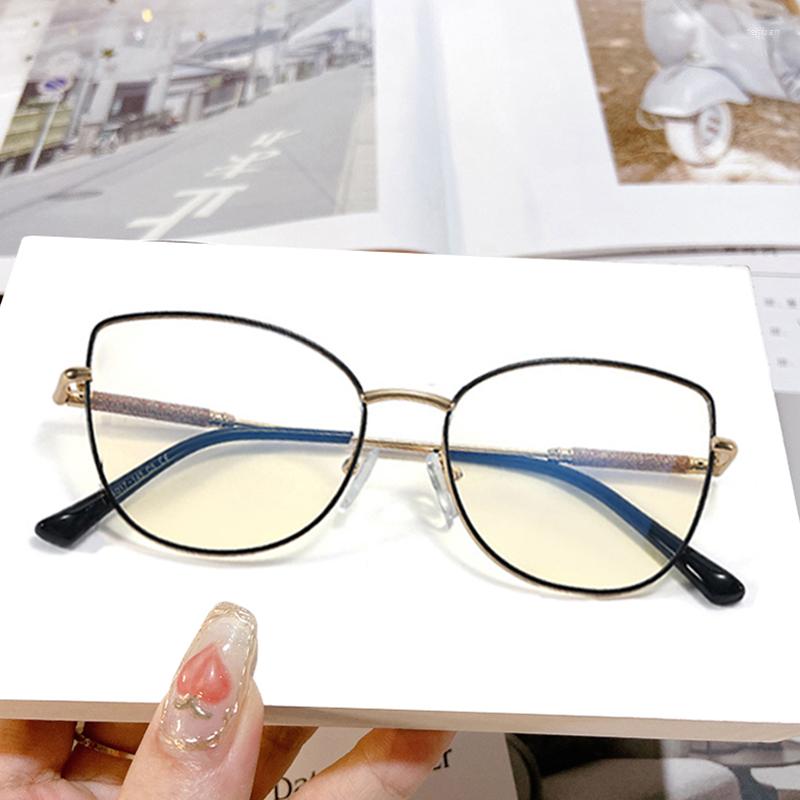 Sunglasses Metal Fashion Anti Blue Glasses Oval Box Frame Women Men Gold Process Legs Transparent Light Protection
Sunglasses Metal Fashion Anti Blue Glasses Oval Box Frame Women Men Gold Process Legs Transparent Light Protection