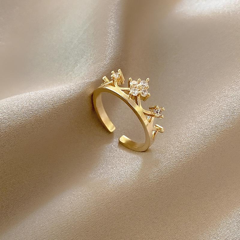 Wedding Rings Luxury Gold Color Flower Crown Zircon For Woman Vintage Sexy Open Ring Party Fashion Elegant Jewelry Gifts
Wedding Rings Luxury Gold Color Flower Crown Zircon For Woman Vintage Sexy Open Ring Party Fashion Elegant Jewelry Gifts