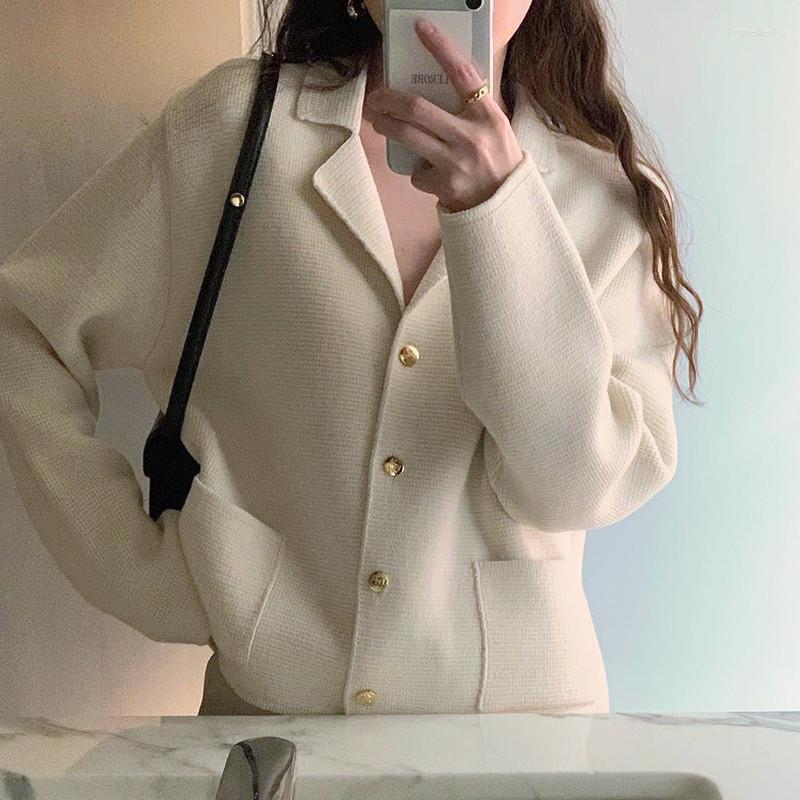 Women's Knits Korean Chic Fashion Loose Sweater Long Sleeve Solid Color Knitted Outwear Cardigan Single Breast Beige Navy Oversize Knit Coat
Women's Knits Korean Chic Fashion Loose Sweater Long Sleeve Solid Color Knitted Outwear Cardigan Single Breast Beige Navy Oversize Knit Coat