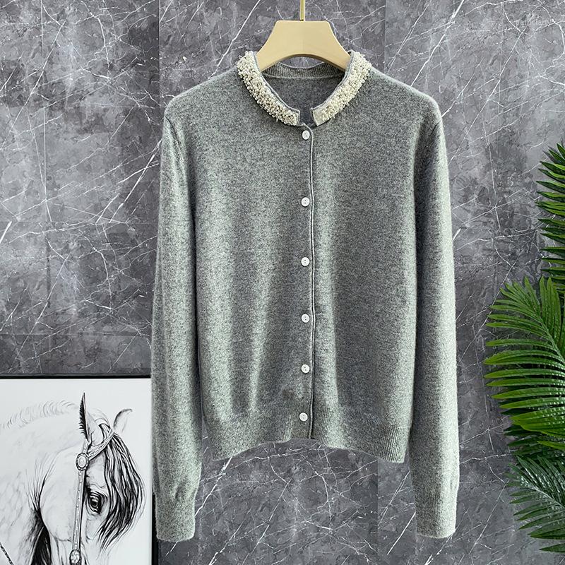 Women' Knits Casual Fashion Pearl Sweater Beaded Neckline Luxury Women Fall Knitted Long Sleeve Cardigan Coat 2023, Silver
Women' Knits Casual Fashion Pearl Sweater Beaded Neckline Luxury Women Fall Knitted Long Sleeve Cardigan Coat 2023, Silver