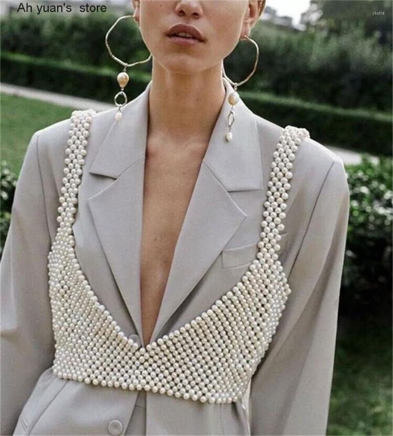 Women's Tanks Ah Yuan 2023 High Street Deep V Neck Pearl Vest Women Fashion Crop Top Ladies White Sleeveless Sexy Club Tank
Women's Tanks Ah Yuan 2023 High Street Deep V Neck Pearl Vest Women Fashion Crop Top Ladies White Sleeveless Sexy Club Tank