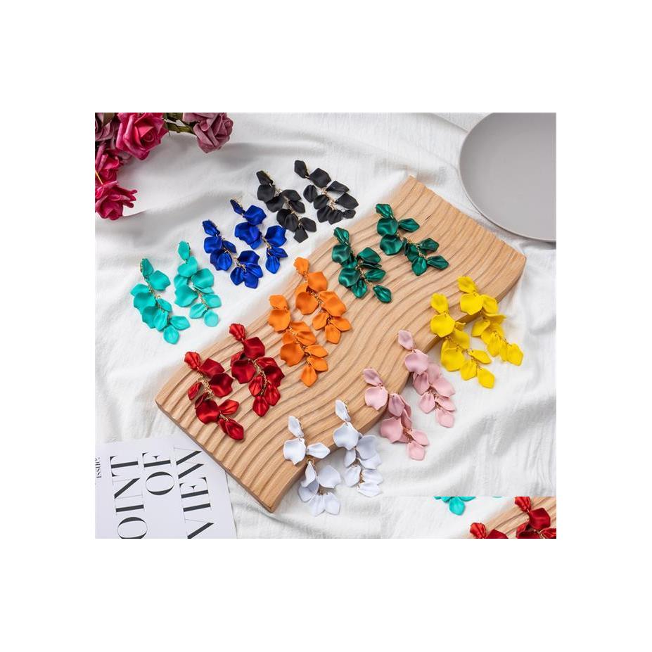 Charm Fashion And Creative Style Petals Leaves Long Earrings Jewelry Ladies Exquisite Flower Party Play Drop Delivery Dhdeb
Charm Fashion And Creative Style Petals Leaves Long Earrings Jewelry Ladies Exquisite Flower Party Play Drop Delivery Dhdeb