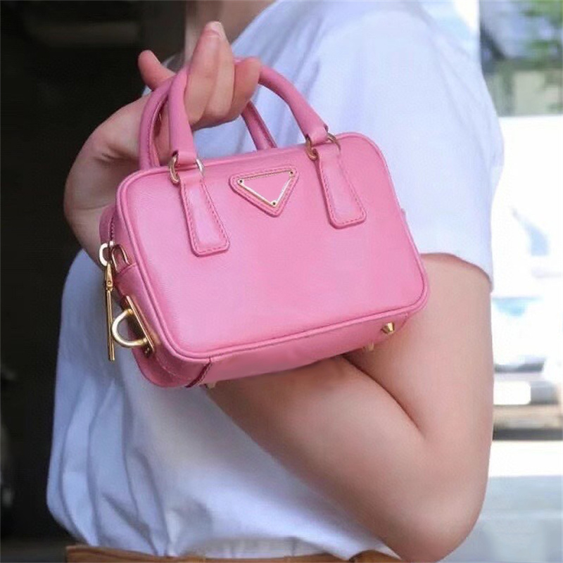 Designer Shell Totes Fashion Women Luxury Casual Cross Body Bags Purses Gold Black Chains Letters Tendy Brand Shopping Bag, P6
Designer Shell Totes Fashion Women Luxury Casual Cross Body Bags Purses Gold Black Chains Letters Tendy Brand Shopping Bag, P6