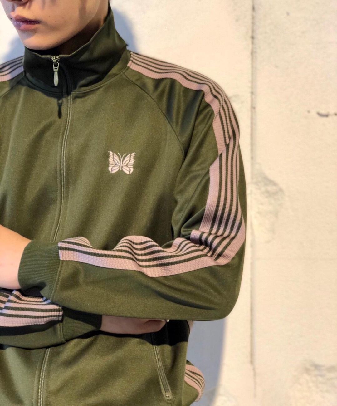 Men's Jackets Army Green Needles 21ss Men Women Butterfly Embroidery AWGE NEEDLES Track Jacket High Street Outerwear 230203
Men's Jackets Army Green Needles 21ss Men Women Butterfly Embroidery AWGE NEEDLES Track Jacket High Street Outerwear 230203