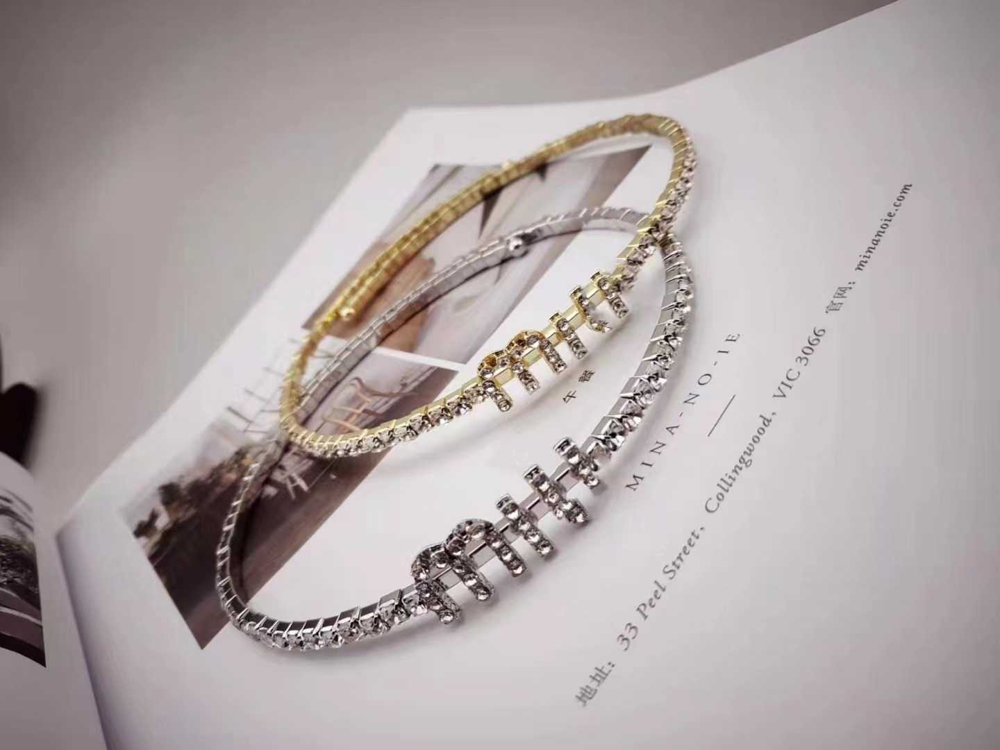 Designer mui necklaces Advanced feeling full diamond elastic adjustable collar fashion minority versatile choker temperament necklace 40HR
Designer mui necklaces Advanced feeling full diamond elastic adjustable collar fashion minority versatile choker temperament necklace 40HR