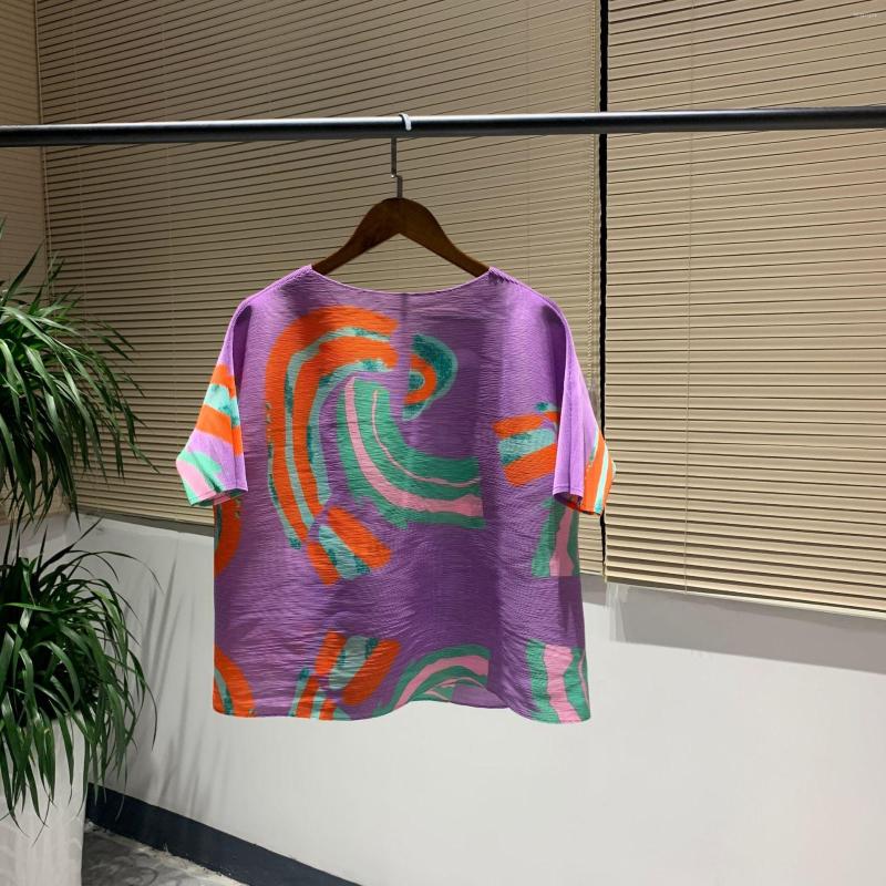 Women's T Shirts Miyake Pleated Women's Casual Loose Japanese Print Fashion All-match Top, Picture color
Women's T Shirts Miyake Pleated Women's Casual Loose Japanese Print Fashion All-match Top, Picture color