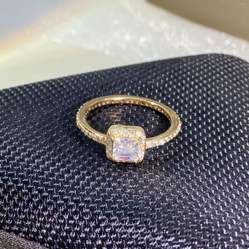 Cluster Rings Simple 18K Gold Super-Shimmering Princess Square Full Diamond Couple Ring For Women Zircon Silver-Plated Christmas Gift
Cluster Rings Simple 18K Gold Super-Shimmering Princess Square Full Diamond Couple Ring For Women Zircon Silver-Plated Christmas Gift