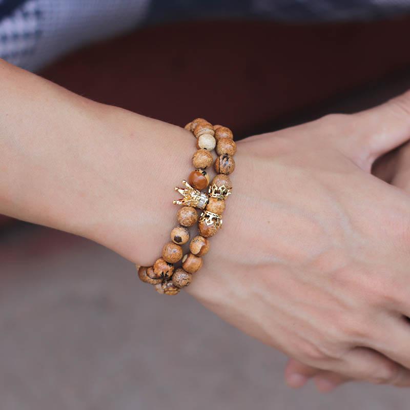 Strand Beaded Strands Fashion Crown Charm Bracelet Men Set Natural Tiger Eye Stone Volcanic Rock Braclet Retro Metal Male Accessories Party
Strand Beaded Strands Fashion Crown Charm Bracelet Men Set Natural Tiger Eye Stone Volcanic Rock Braclet Retro Metal Male Accessories Party