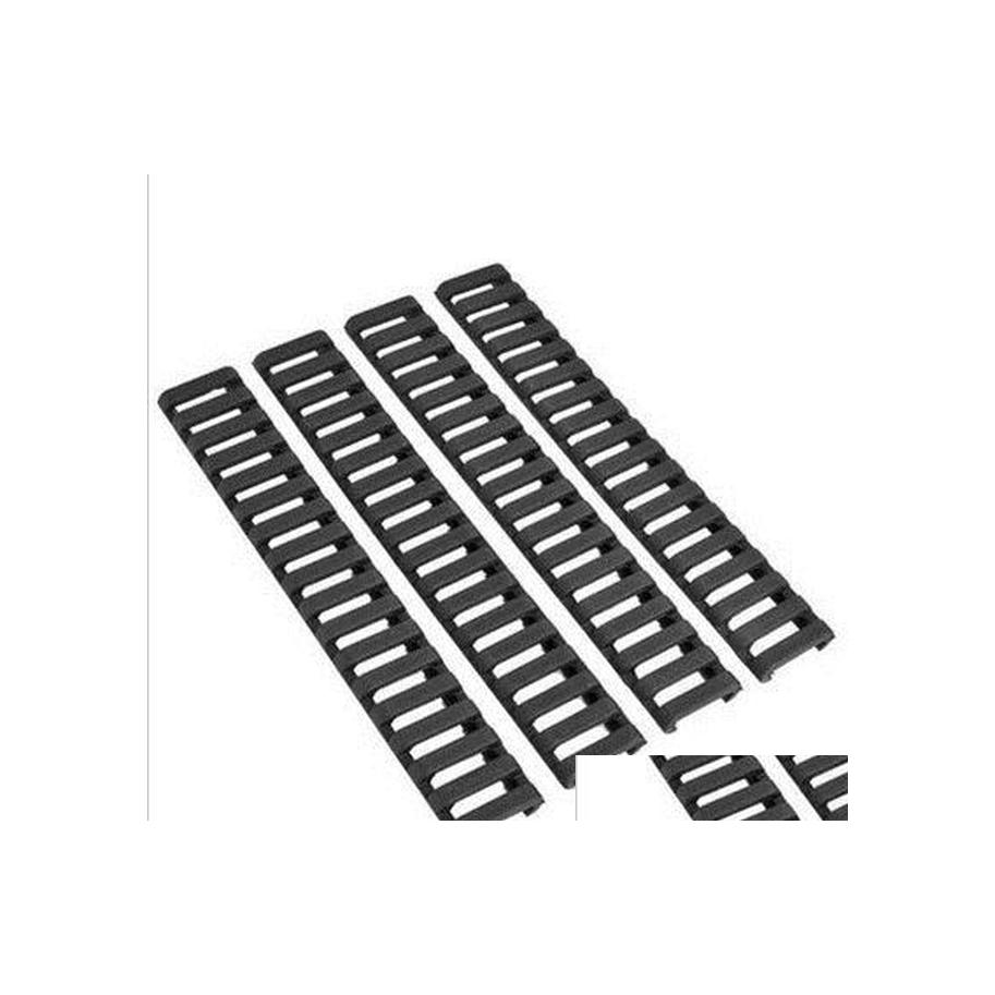 Tactical Accessories Hunting 4 Piece Set Of 18 Slot Snapon Ladder Rail Er Quad Handguard W/ Picatinny Black/Tan Color 7 Fit For 21 M Dhmts
Tactical Accessories Hunting 4 Piece Set Of 18 Slot Snapon Ladder Rail Er Quad Handguard W/ Picatinny Black/Tan Color 7 Fit For 21 M Dhmts