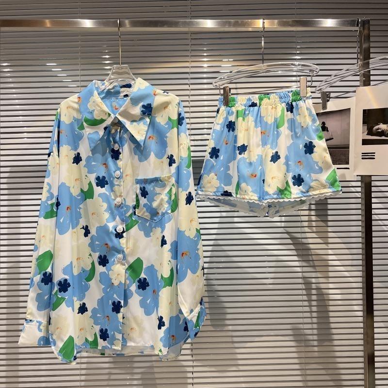 Women' Tracksuits Summer 2023 Arrival Long Sleeve Blue Print Shirt Beachwear Shorts Two Piece Set Loungwear Outfits Casual Women GE787Women
Women' Tracksuits Summer 2023 Arrival Long Sleeve Blue Print Shirt Beachwear Shorts Two Piece Set Loungwear Outfits Casual Women GE787Women