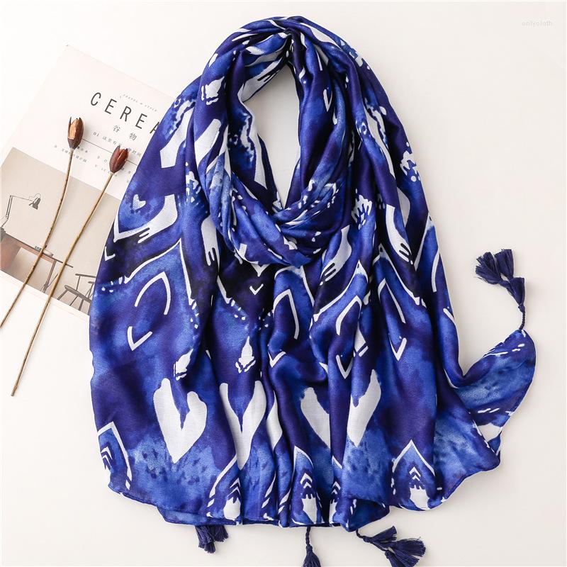 Scarves Design Brand Women Aztec Geometric Scarf Fashion Print Viscose Autumn Winter Warm Scarfs Hijab Lady Pashmina Foulard Bandana
Scarves Design Brand Women Aztec Geometric Scarf Fashion Print Viscose Autumn Winter Warm Scarfs Hijab Lady Pashmina Foulard Bandana