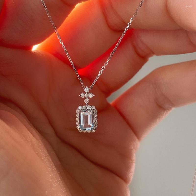 Chains Fashion And High Sense French Blue Stone Necklace Collarbone Chain Female
Chains Fashion And High Sense French Blue Stone Necklace Collarbone Chain Female
