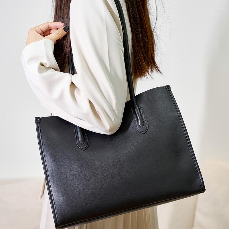 Evening Bags 2023 Luxurious Genuine Real Leather Handbag Women Large Capacity Tote Bag Simple Shoulder For Girls Fashion Shopping, Beige
Evening Bags 2023 Luxurious Genuine Real Leather Handbag Women Large Capacity Tote Bag Simple Shoulder For Girls Fashion Shopping, Beige