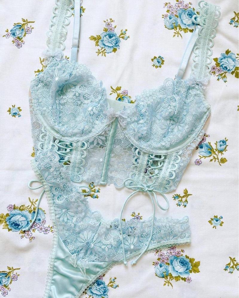 Bras Sets 2023 Women 2 Pieces Set Sensual Lingerie Ladies Erotic Bralette Sexy Lace Females Underwear Brief Floral Bra, Black
Bras Sets 2023 Women 2 Pieces Set Sensual Lingerie Ladies Erotic Bralette Sexy Lace Females Underwear Brief Floral Bra, Black