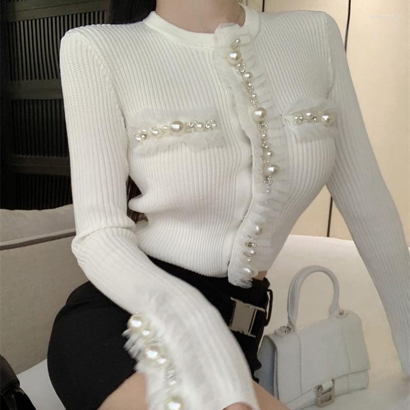 Women's Knits Korean O-neck Pearl Ruffled Casual White Long-sleeved Cardigan Women 2023 Spring Sexy Slim Thread Knitting Crop Tops
Women's Knits Korean O-neck Pearl Ruffled Casual White Long-sleeved Cardigan Women 2023 Spring Sexy Slim Thread Knitting Crop Tops