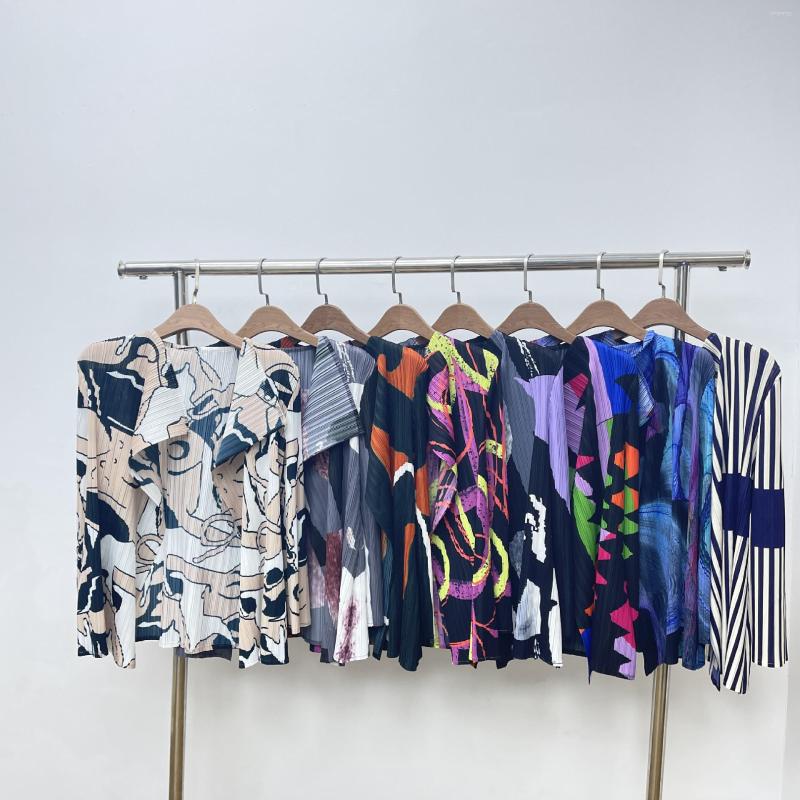 Women's Jackets Miyake Pleated Spring And Autumn Color All-match Small Cardigan Lapel Slim Stretch Jacket, Picture color
Women's Jackets Miyake Pleated Spring And Autumn Color All-match Small Cardigan Lapel Slim Stretch Jacket, Picture color