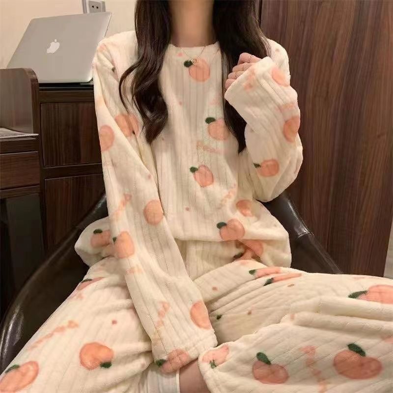 Women's Sleepwear Coral fleece thickened fall pajama can loose lazy wind longsleeved home set sleep pijamas 230203, Bear apricot
Women's Sleepwear Coral fleece thickened fall pajama can loose lazy wind longsleeved home set sleep pijamas 230203, Bear apricot