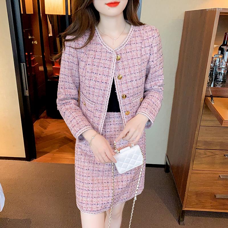 Work Dresses Elegant Sweet Pink Plaid Tweed Two Piece Set Women Fall Winter O Neck Pocket Jacket Coat Vintage High Waist Mini Skirt
Work Dresses Elegant Sweet Pink Plaid Tweed Two Piece Set Women Fall Winter O Neck Pocket Jacket Coat Vintage High Waist Mini Skirt
