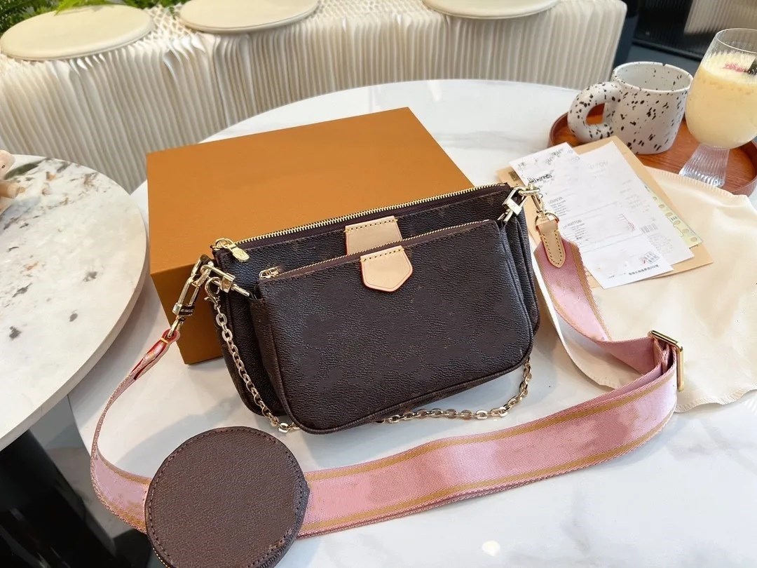 YY Designer shoulder bag Women's 3-piece bag Fashion handbag Crossbody bag Adjustable shoulder strap accessories Retro classic multi-color sling backpack
YY Designer shoulder bag Women's 3-piece bag Fashion handbag Crossbody bag Adjustable shoulder strap accessories Retro classic multi-color sling backpack