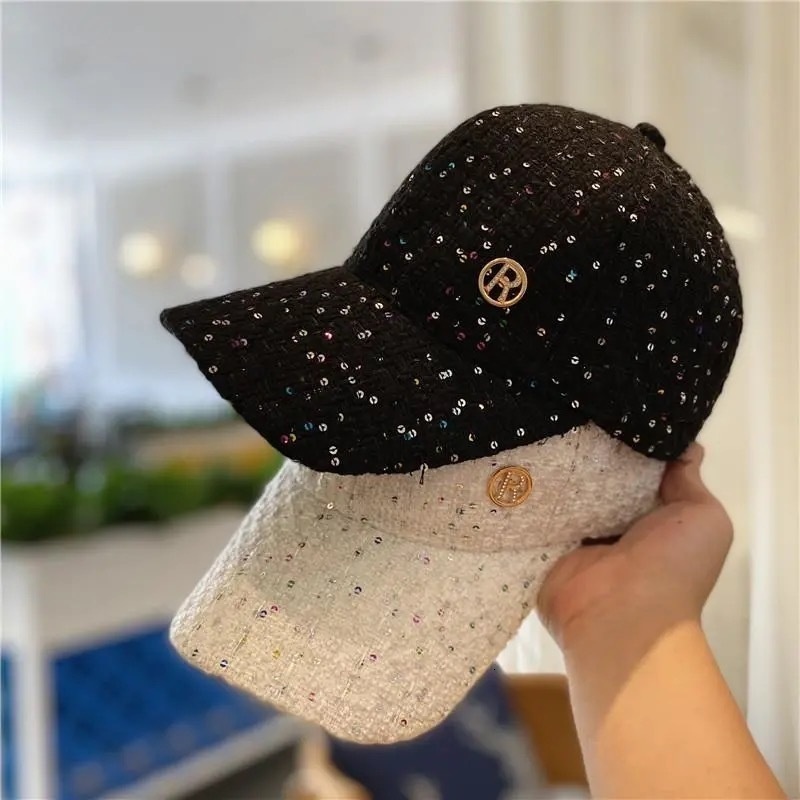 Ball Caps Spring Fashion Luxury Sequined R Letter Womens Sun Visor Baseball Cap High Quality Autumn Outdoor Casual Hip Hop Peaked Hat 230203, White
Ball Caps Spring Fashion Luxury Sequined R Letter Womens Sun Visor Baseball Cap High Quality Autumn Outdoor Casual Hip Hop Peaked Hat 230203, White