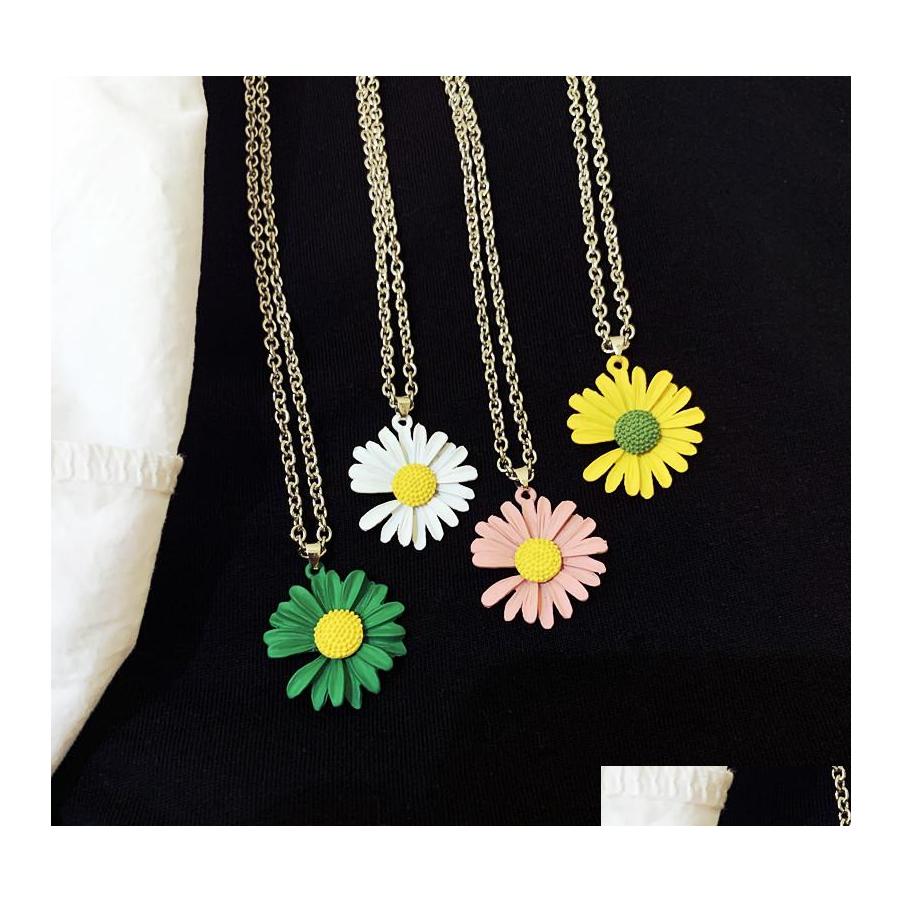 Pendant Necklaces Daisy Flower Sun Flowers Necklace Girls Girlfriends Temperament Spring Cute Drop Delivery Jewelry Pendants Dhvwh
Pendant Necklaces Daisy Flower Sun Flowers Necklace Girls Girlfriends Temperament Spring Cute Drop Delivery Jewelry Pendants Dhvwh
