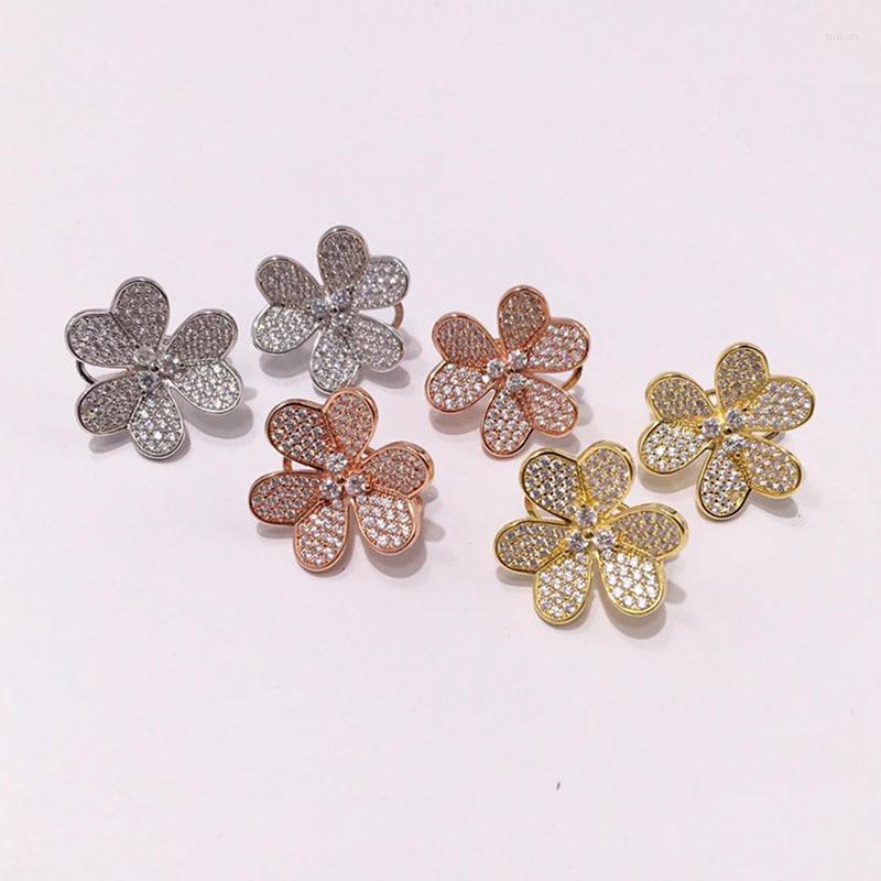 Stud Earrings High Quality Fashion Three Leaf Flower Sets With Gift Box For Women Wedding Jewelry LE067
Stud Earrings High Quality Fashion Three Leaf Flower Sets With Gift Box For Women Wedding Jewelry LE067