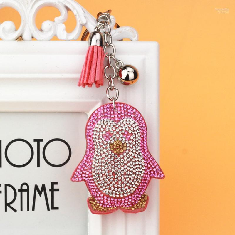 Keychains Cute Penguin Pendant Leather Key Chain Ring Holder Gold Bag Keychain Car Rhinestone Chains Gift For Girls 6C2368 Fier22
Keychains Cute Penguin Pendant Leather Key Chain Ring Holder Gold Bag Keychain Car Rhinestone Chains Gift For Girls 6C2368 Fier22