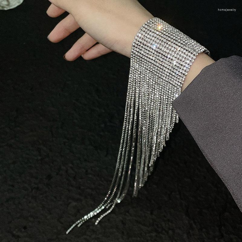 Link Bracelets Glitter Long Tassel Rhinestone Bracelet For Women Luxury Crystal Bridal Bangle Wedding Jewelry Accessories Party Gifts
Link Bracelets Glitter Long Tassel Rhinestone Bracelet For Women Luxury Crystal Bridal Bangle Wedding Jewelry Accessories Party Gifts
