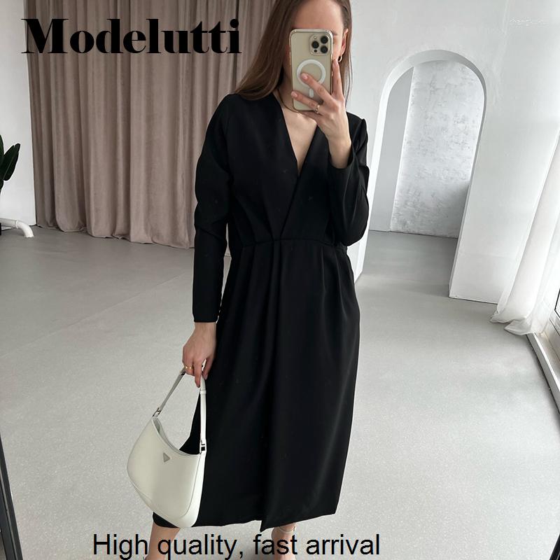 Casual Dresses Spring 2023 Fashion Long Sleeve V-Neck Design Dress Sexy Slit Solid Color Simple Elegant Midi Women, Black
Casual Dresses Spring 2023 Fashion Long Sleeve V-Neck Design Dress Sexy Slit Solid Color Simple Elegant Midi Women, Black